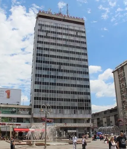 Ambasador ホテル 5*