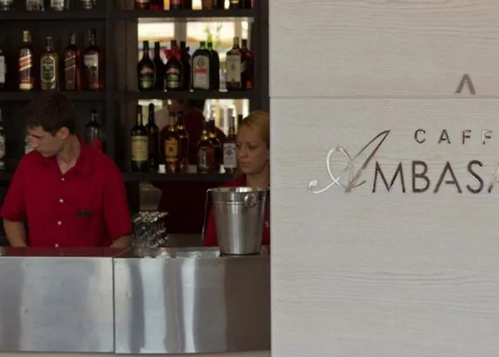 ホテル Ambasador Ni